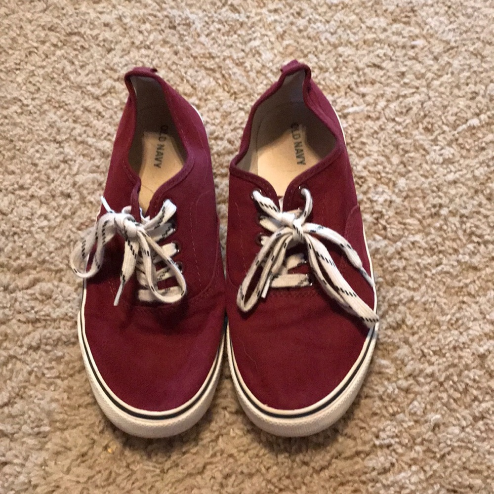 Red Low Top Shoes